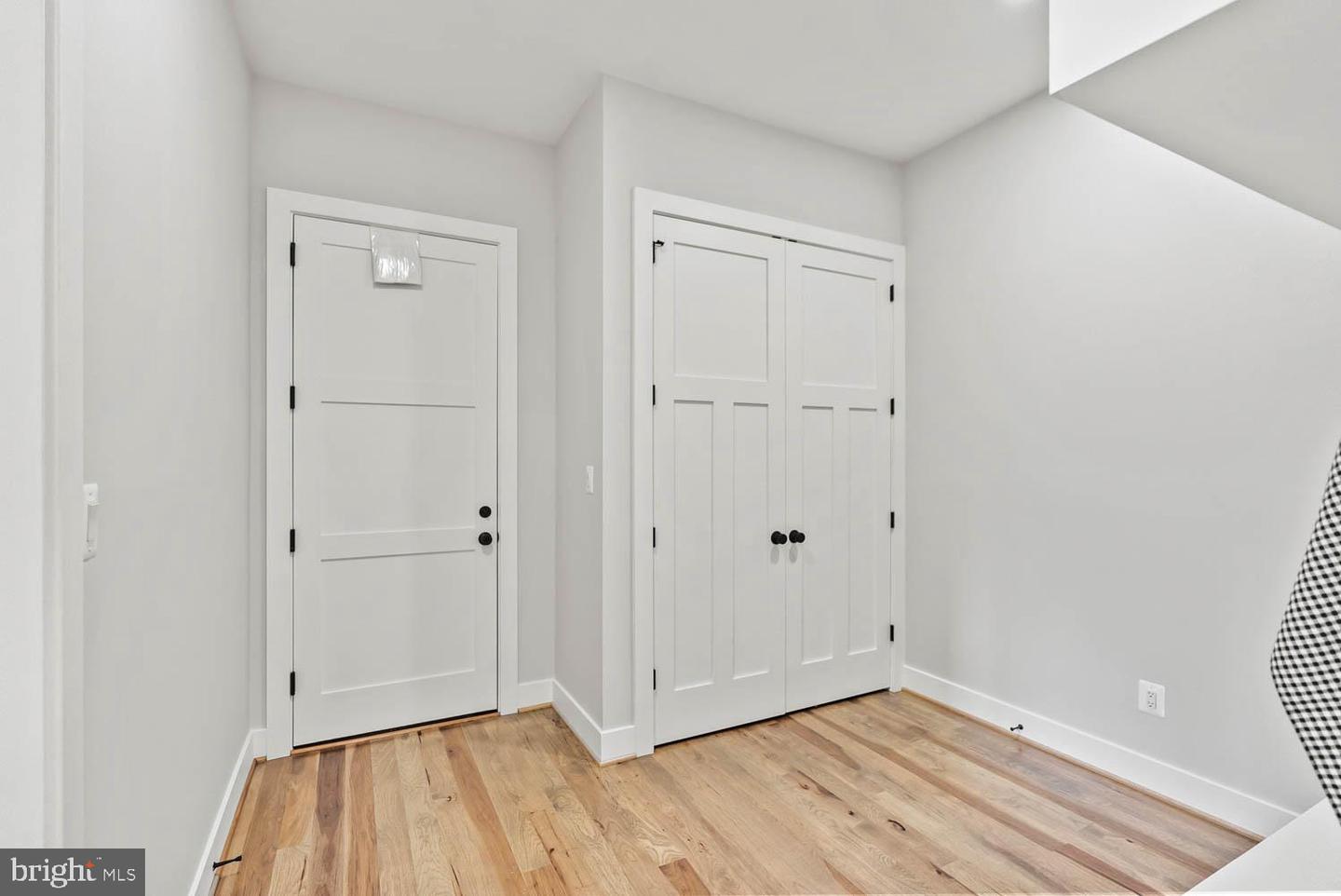 501 YEONAS DR SW, VIENNA, Virginia 22180, 7 Bedrooms Bedrooms, ,6 BathroomsBathrooms,Residential,For sale,501 YEONAS DR SW,VAFX2225376 MLS # VAFX2225376