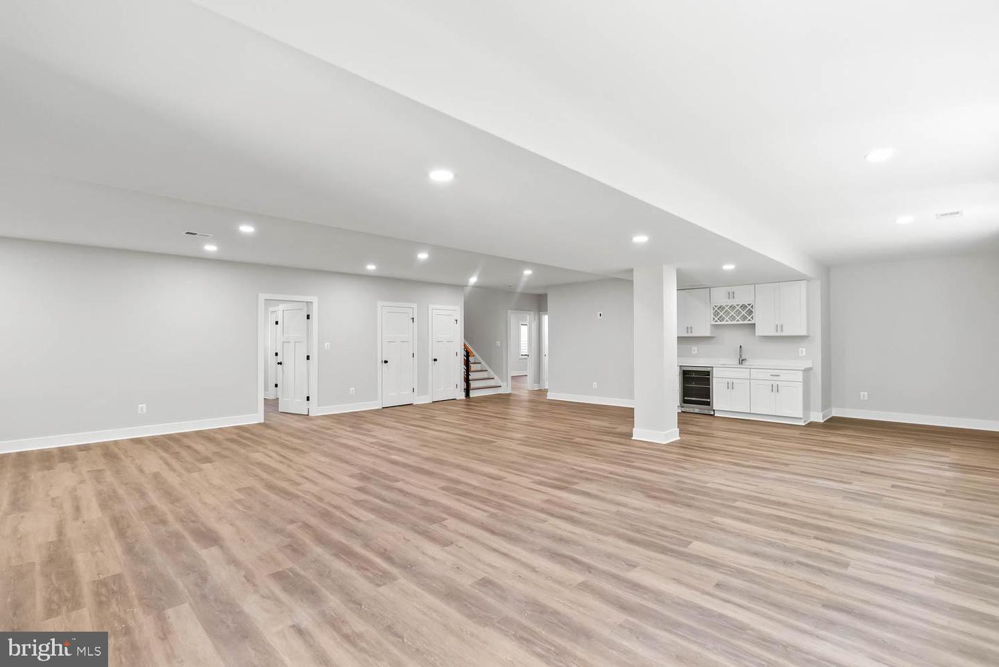 501 YEONAS DR SW, VIENNA, Virginia 22180, 7 Bedrooms Bedrooms, ,6 BathroomsBathrooms,Residential,For sale,501 YEONAS DR SW,VAFX2225376 MLS # VAFX2225376