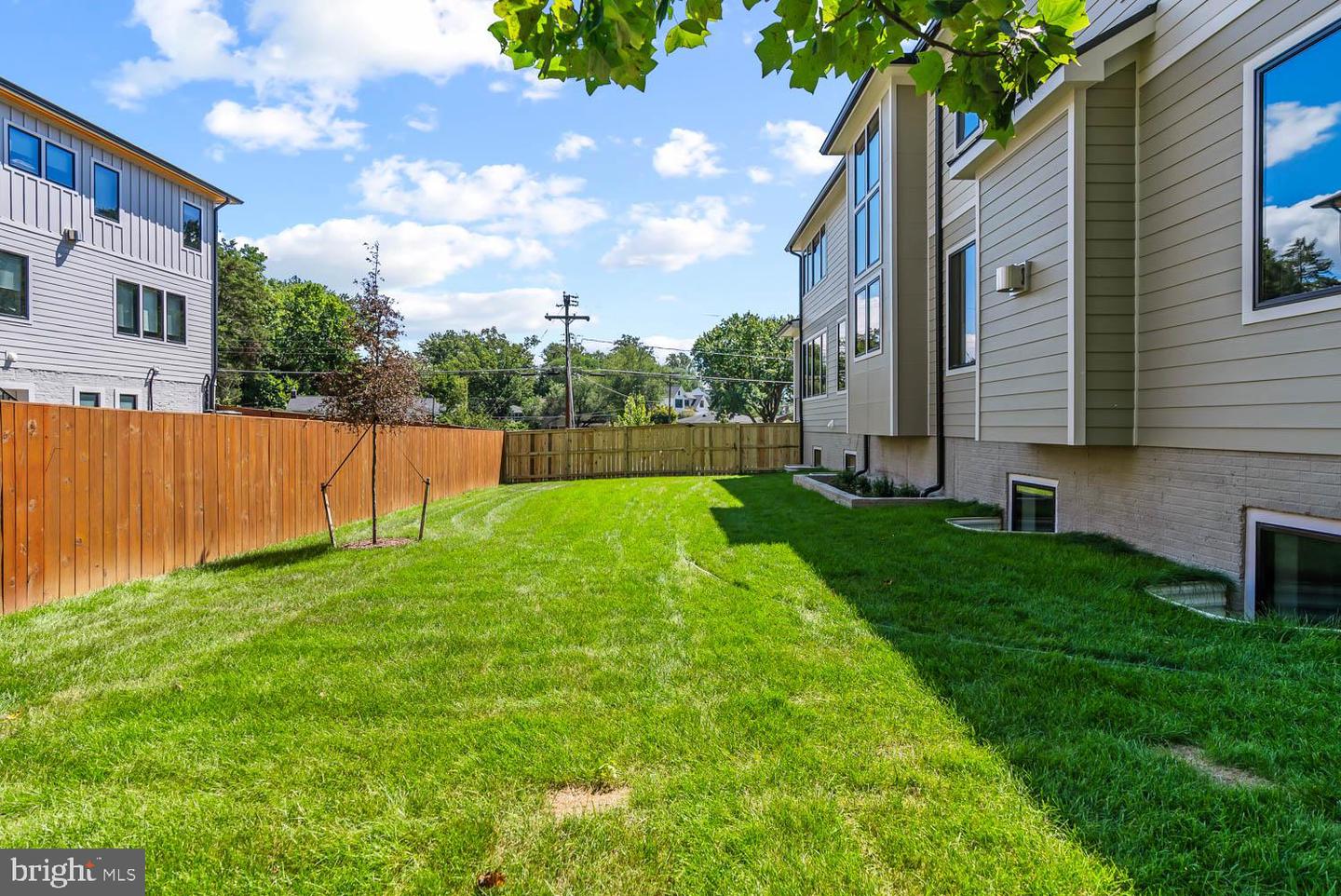 501 YEONAS DR SW, VIENNA, Virginia 22180, 7 Bedrooms Bedrooms, ,6 BathroomsBathrooms,Residential,For sale,501 YEONAS DR SW,VAFX2225376 MLS # VAFX2225376