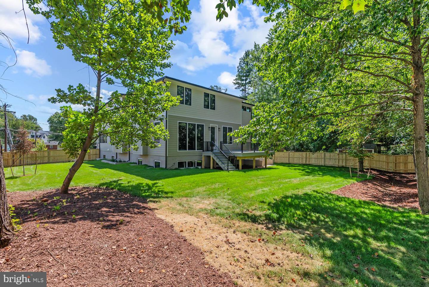 501 YEONAS DR SW, VIENNA, Virginia 22180, 7 Bedrooms Bedrooms, ,6 BathroomsBathrooms,Residential,For sale,501 YEONAS DR SW,VAFX2225376 MLS # VAFX2225376