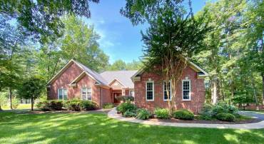 11606 STONEWALL JACKSON DR, SPOTSYLVANIA, Virginia 22551, 4 Bedrooms Bedrooms, ,2 BathroomsBathrooms,Residential,11606 STONEWALL JACKSON DR,VASP2035900 MLS # VASP2035900