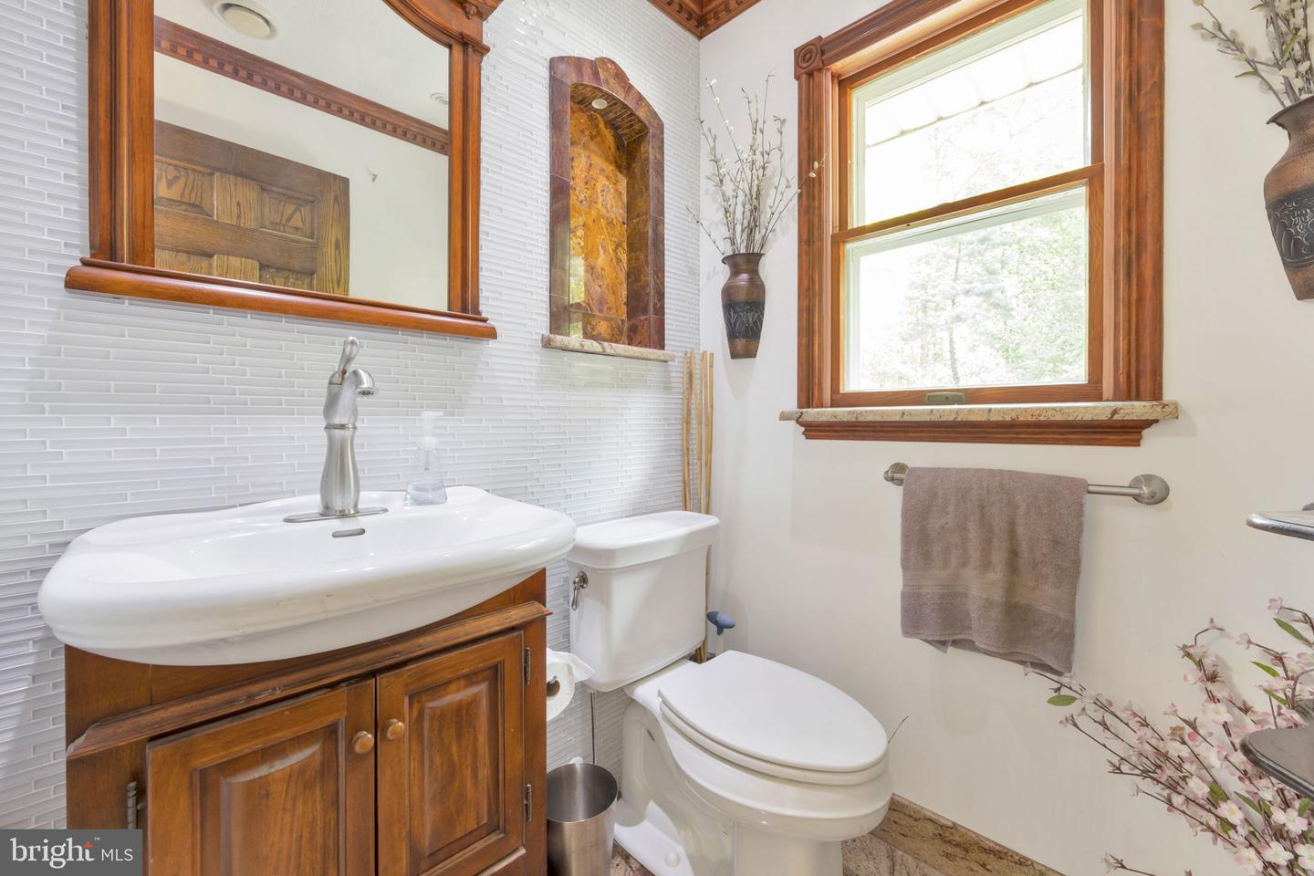 11079 NEWOOD DR, MANASSAS, Virginia 20111, 3 Bedrooms Bedrooms, ,2 BathroomsBathrooms,Residential,For sale,11079 NEWOOD DR,VAPW2094230 MLS # VAPW2094230