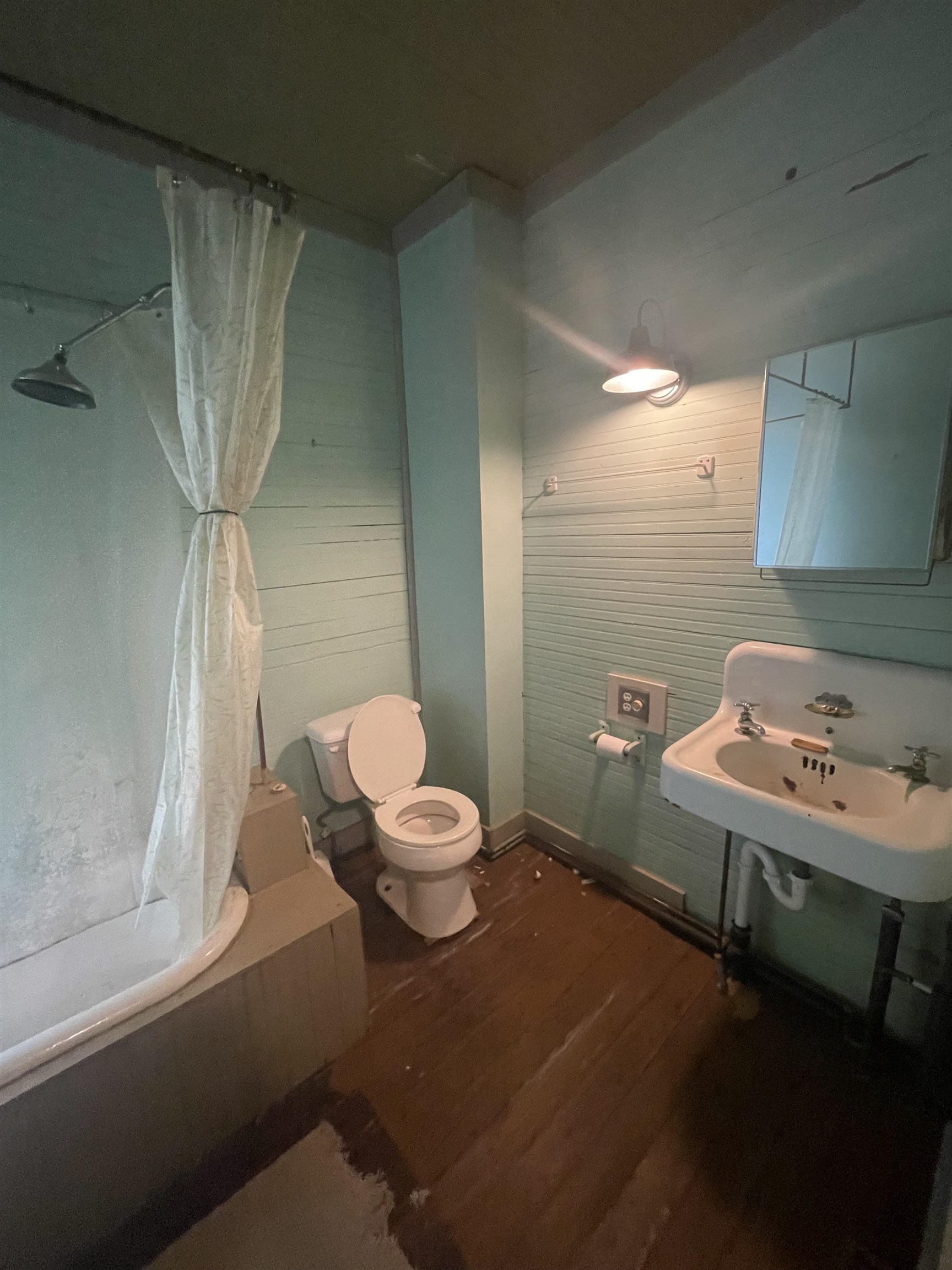 9264 SCHUYLER RD, SCHUYLER, Virginia 22969, 4 Bedrooms Bedrooms, ,1 BathroomBathrooms,Residential,Fiddlers Cove,9264 SCHUYLER RD,665351 MLS # 665351