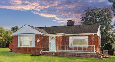 3634 N EAST SIDE HWY, ELKTON, Virginia 22827, 3 Bedrooms Bedrooms, ,1 BathroomBathrooms,Residential,3634 N EAST SIDE HWY,668405 MLS # 668405