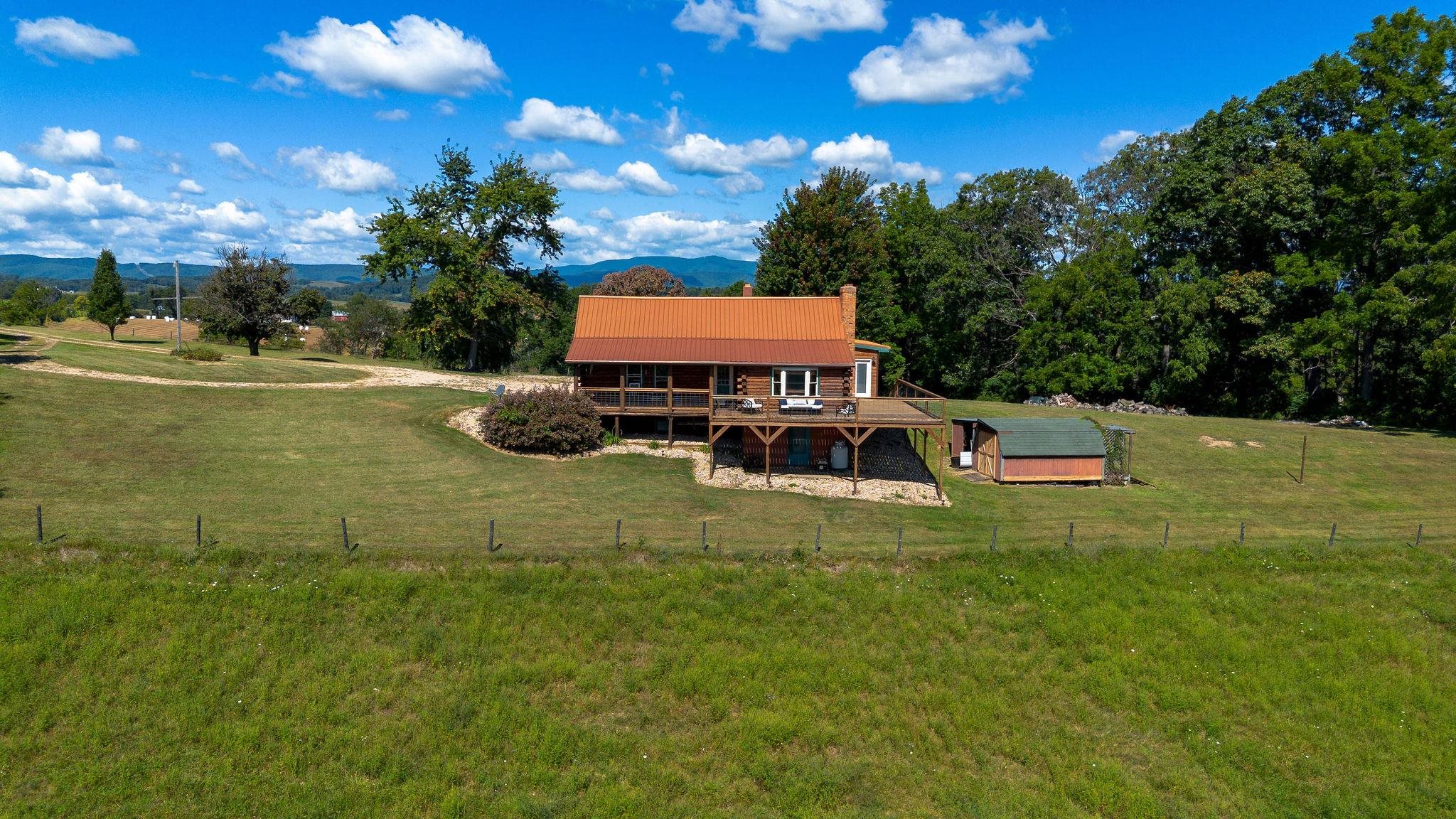 165 BLAIR HILL LN, STAUNTON, Virginia 24401, 3 Bedrooms Bedrooms, ,3 BathroomsBathrooms,Residential,165 BLAIR HILL LN,668412 MLS # 668412