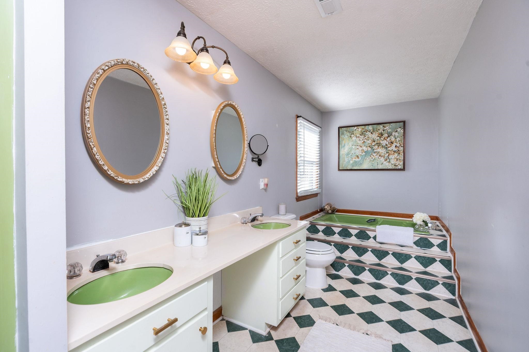9 SHULTZ LN, GREENVILLE, Virginia 24440, 4 Bedrooms Bedrooms, ,2 BathroomsBathrooms,Residential,9 SHULTZ LN,668414 MLS # 668414