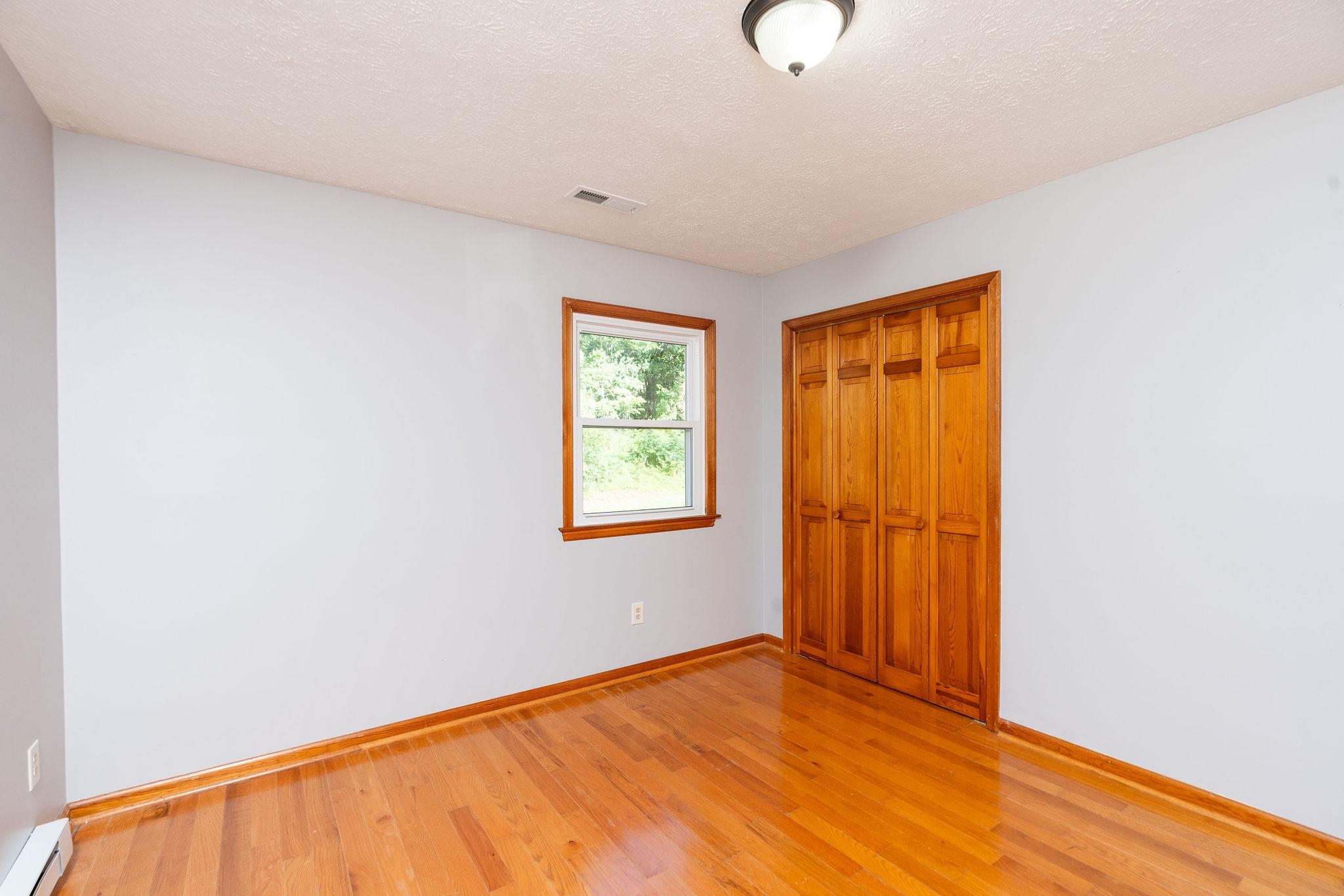 9 SHULTZ LN, GREENVILLE, Virginia 24440, 4 Bedrooms Bedrooms, ,2 BathroomsBathrooms,Residential,9 SHULTZ LN,668414 MLS # 668414