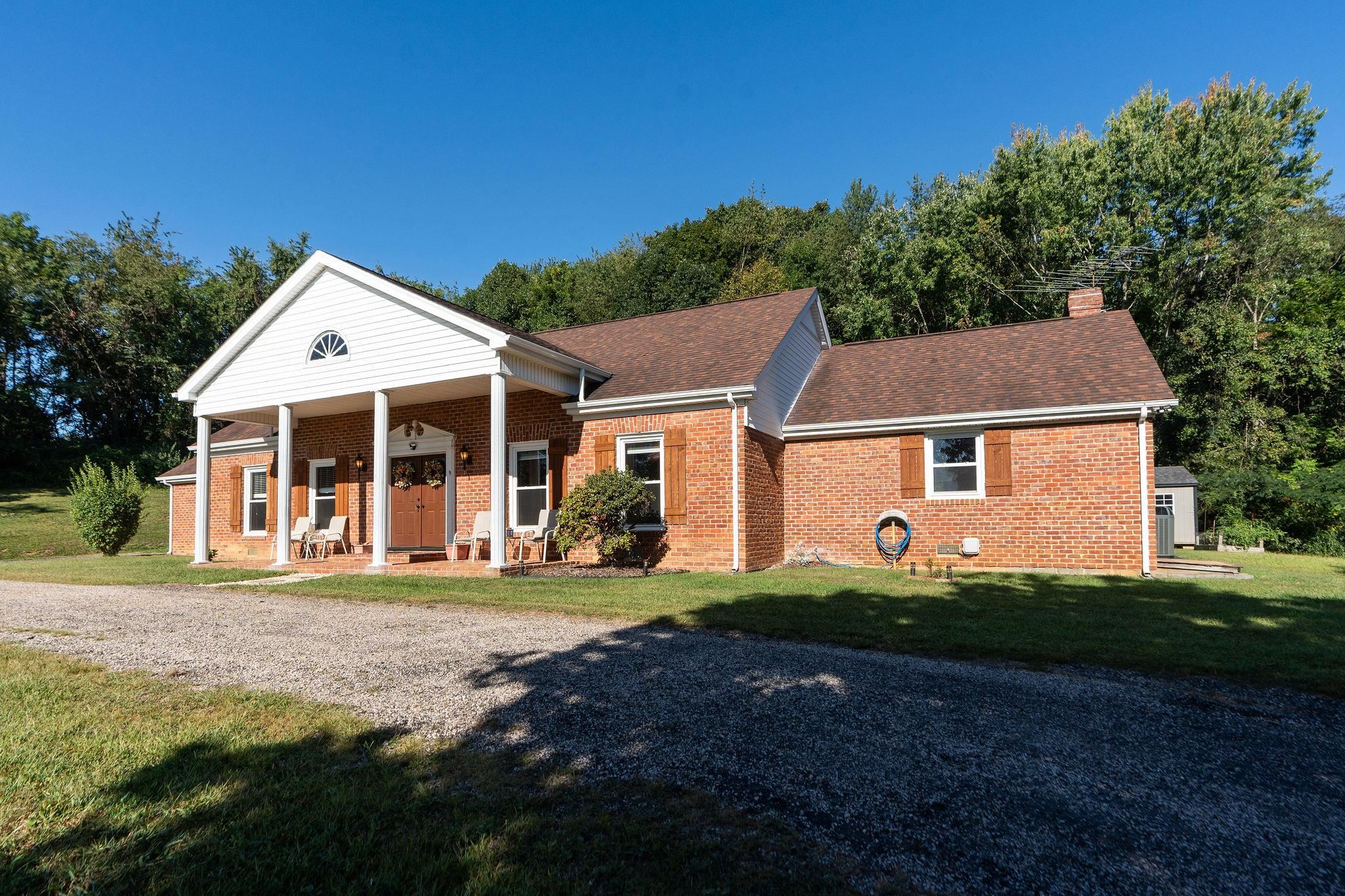 9 SHULTZ LN, GREENVILLE, Virginia 24440, 4 Bedrooms Bedrooms, ,2 BathroomsBathrooms,Residential,9 SHULTZ LN,668414 MLS # 668414