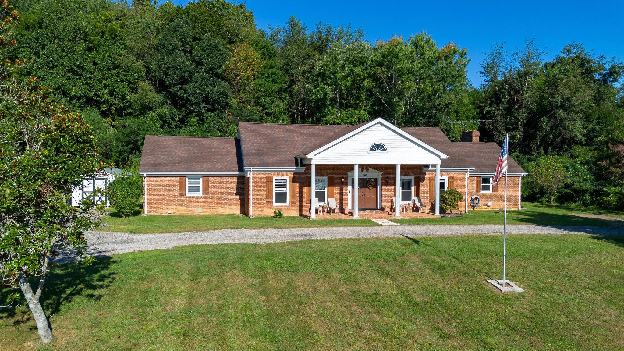 9 SHULTZ LN, GREENVILLE, Virginia 24440, 4 Bedrooms Bedrooms, ,2 BathroomsBathrooms,Residential,9 SHULTZ LN,668414 MLS # 668414