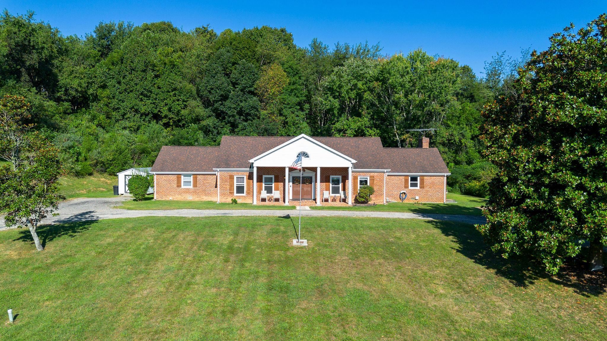 9 SHULTZ LN, GREENVILLE, Virginia 24440, 4 Bedrooms Bedrooms, ,2 BathroomsBathrooms,Residential,9 SHULTZ LN,668414 MLS # 668414