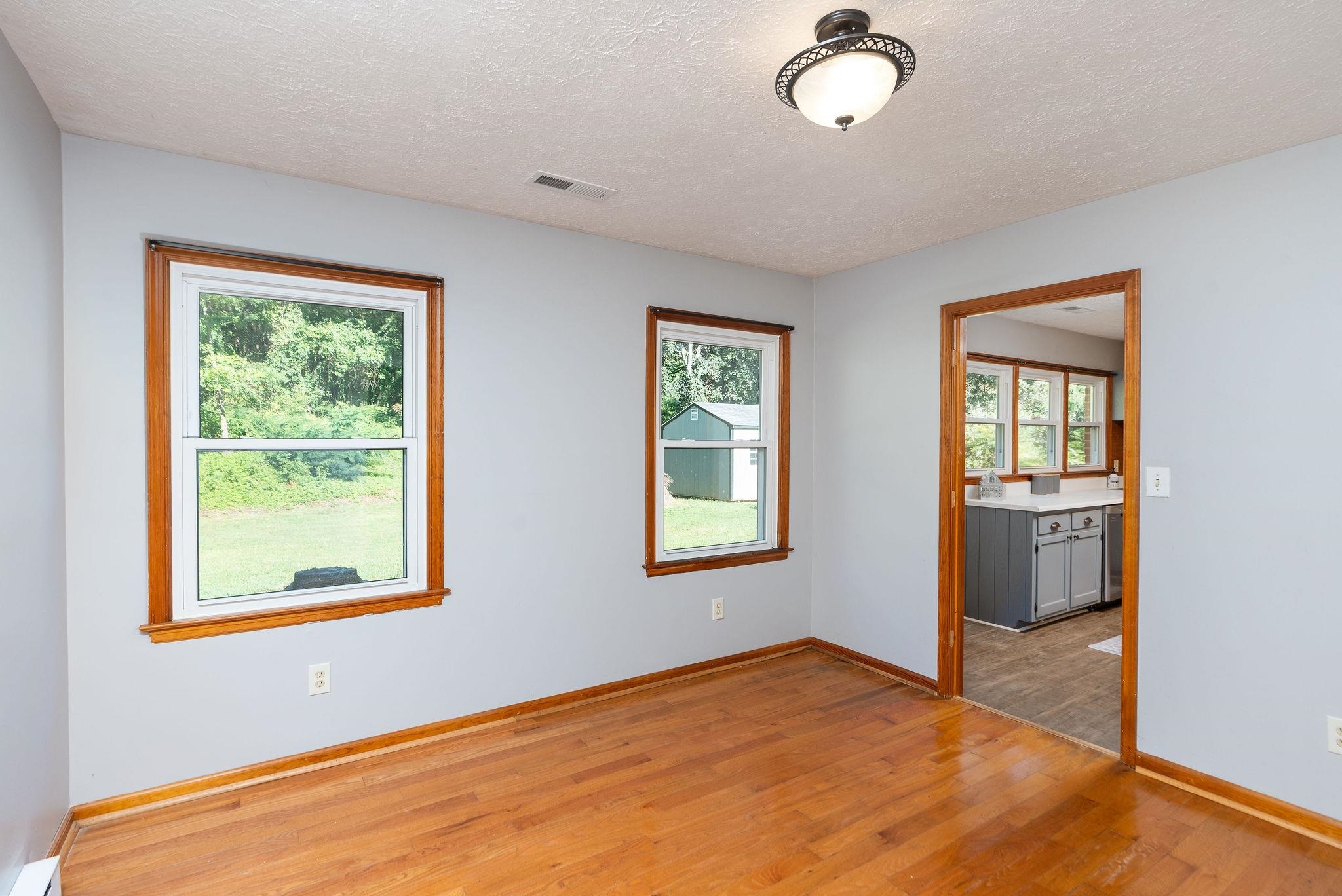 9 SHULTZ LN, GREENVILLE, Virginia 24440, 4 Bedrooms Bedrooms, ,2 BathroomsBathrooms,Residential,9 SHULTZ LN,668414 MLS # 668414