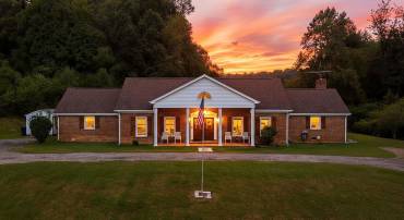 9 SHULTZ LN, GREENVILLE, Virginia 24440, 4 Bedrooms Bedrooms, ,2 BathroomsBathrooms,Residential,9 SHULTZ LN,668414 MLS # 668414