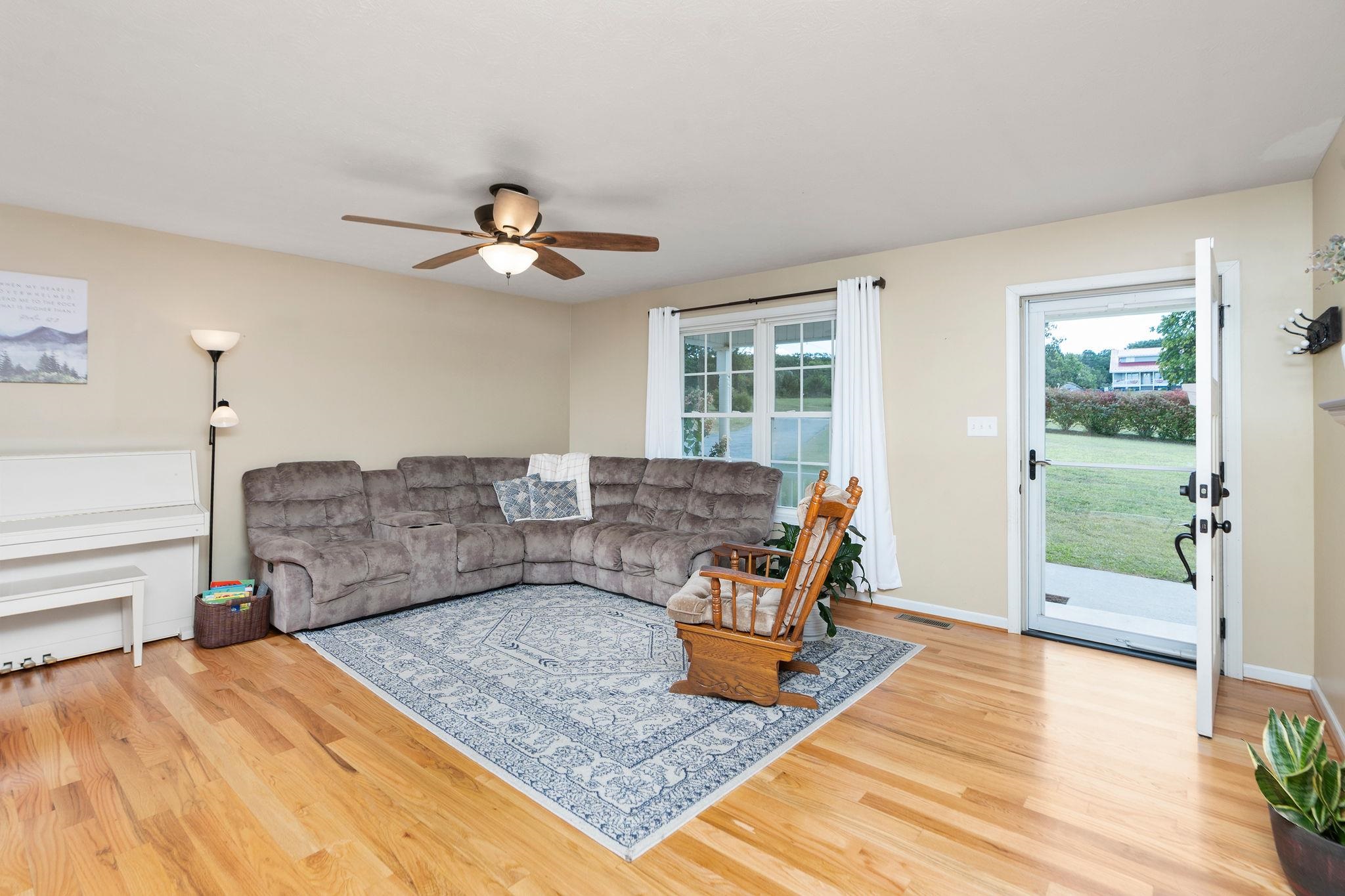 2035 COLD SPRINGS RD, STUARTS DRAFT, Virginia 24477, 3 Bedrooms Bedrooms, ,2 BathroomsBathrooms,Residential,2035 COLD SPRINGS RD,668416 MLS # 668416