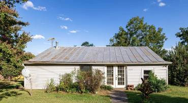 16112 NORTH MOUNTAIN RD, BROADWAY, Virginia 22815, 3 Bedrooms Bedrooms, ,1 BathroomBathrooms,Residential,16112 NORTH MOUNTAIN RD,668417 MLS # 668417