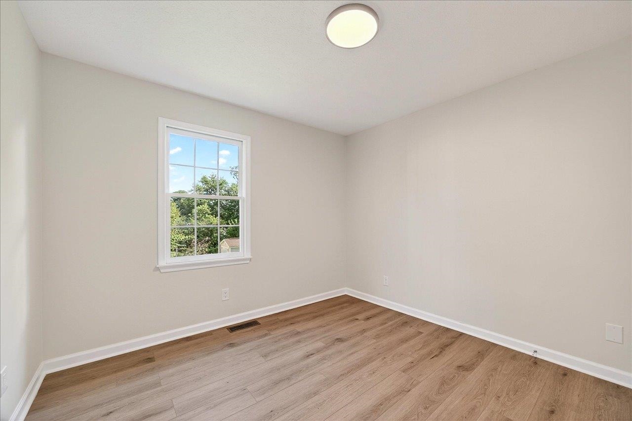 515 B ST, STAUNTON, Virginia 24401, 3 Bedrooms Bedrooms, ,2 BathroomsBathrooms,Residential,515 B ST,668418 MLS # 668418