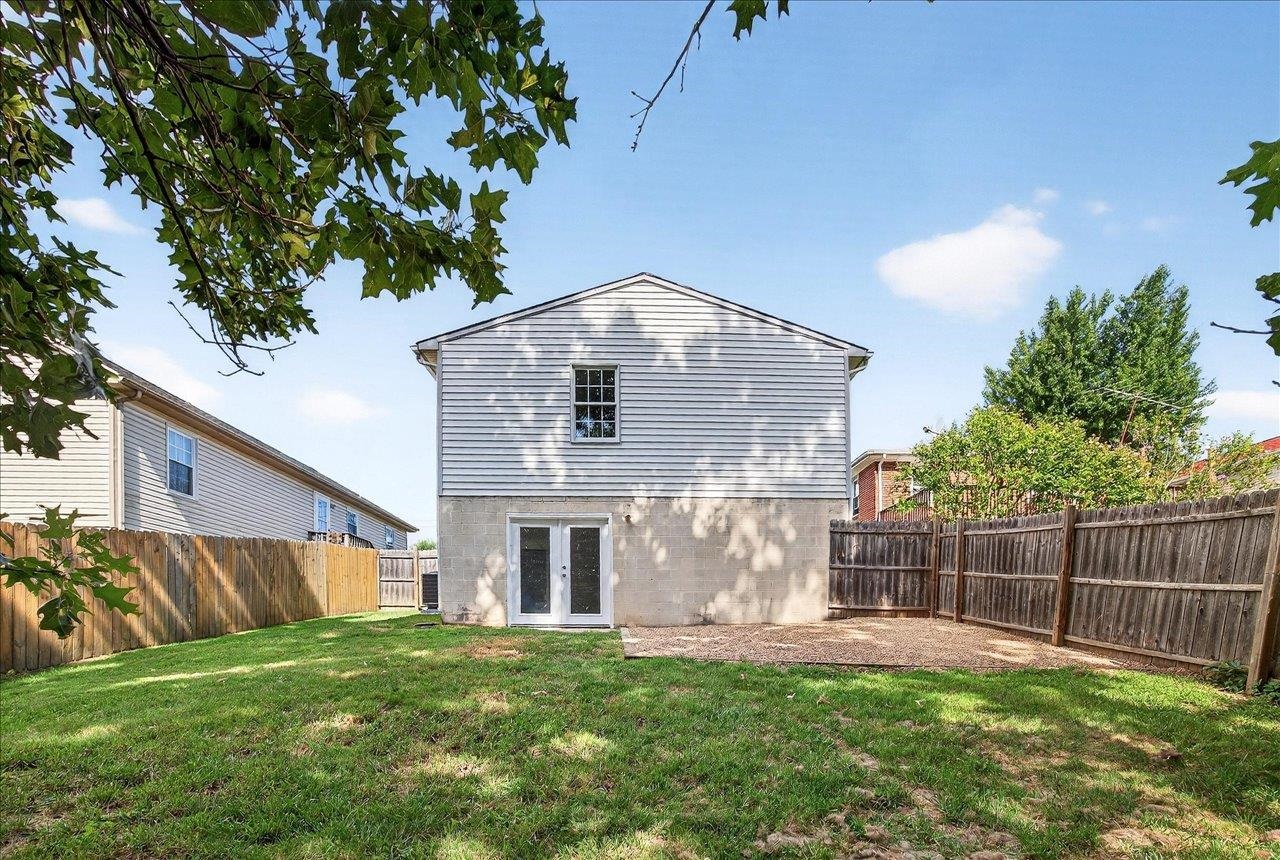 515 B ST, STAUNTON, Virginia 24401, 3 Bedrooms Bedrooms, ,2 BathroomsBathrooms,Residential,515 B ST,668418 MLS # 668418