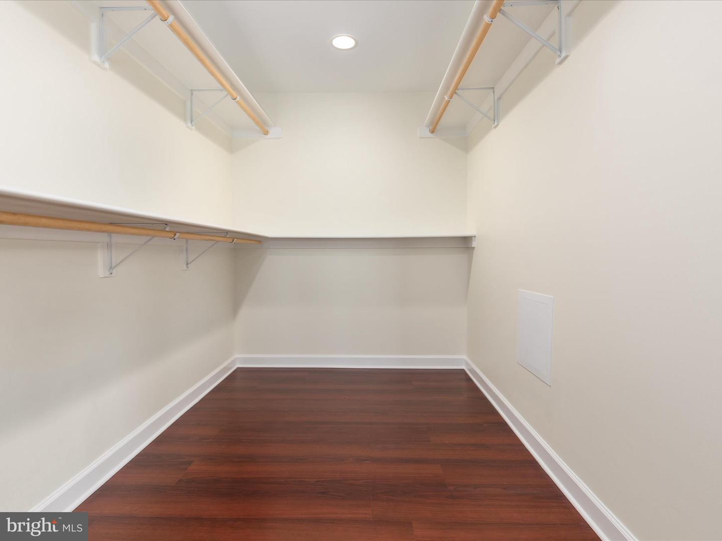 10462 PARADISE CT, MANASSAS, Virginia 20109, 3 Bedrooms Bedrooms, ,2 BathroomsBathrooms,Residential,For sale,10462 PARADISE CT,VAPW2097298 MLS # VAPW2097298