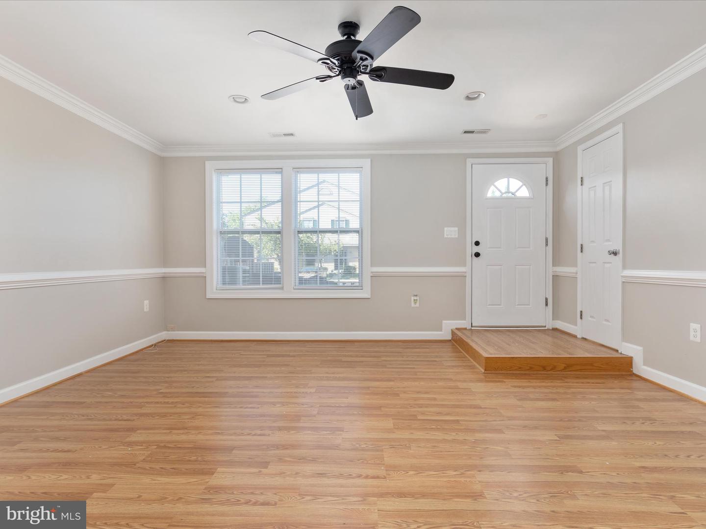 10462 PARADISE CT, MANASSAS, Virginia 20109, 3 Bedrooms Bedrooms, ,2 BathroomsBathrooms,Residential,For sale,10462 PARADISE CT,VAPW2097298 MLS # VAPW2097298
