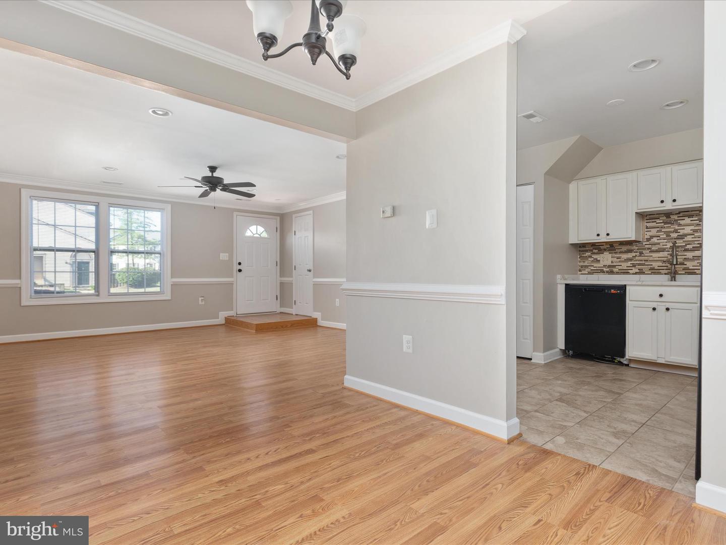 10462 PARADISE CT, MANASSAS, Virginia 20109, 3 Bedrooms Bedrooms, ,2 BathroomsBathrooms,Residential,For sale,10462 PARADISE CT,VAPW2097298 MLS # VAPW2097298