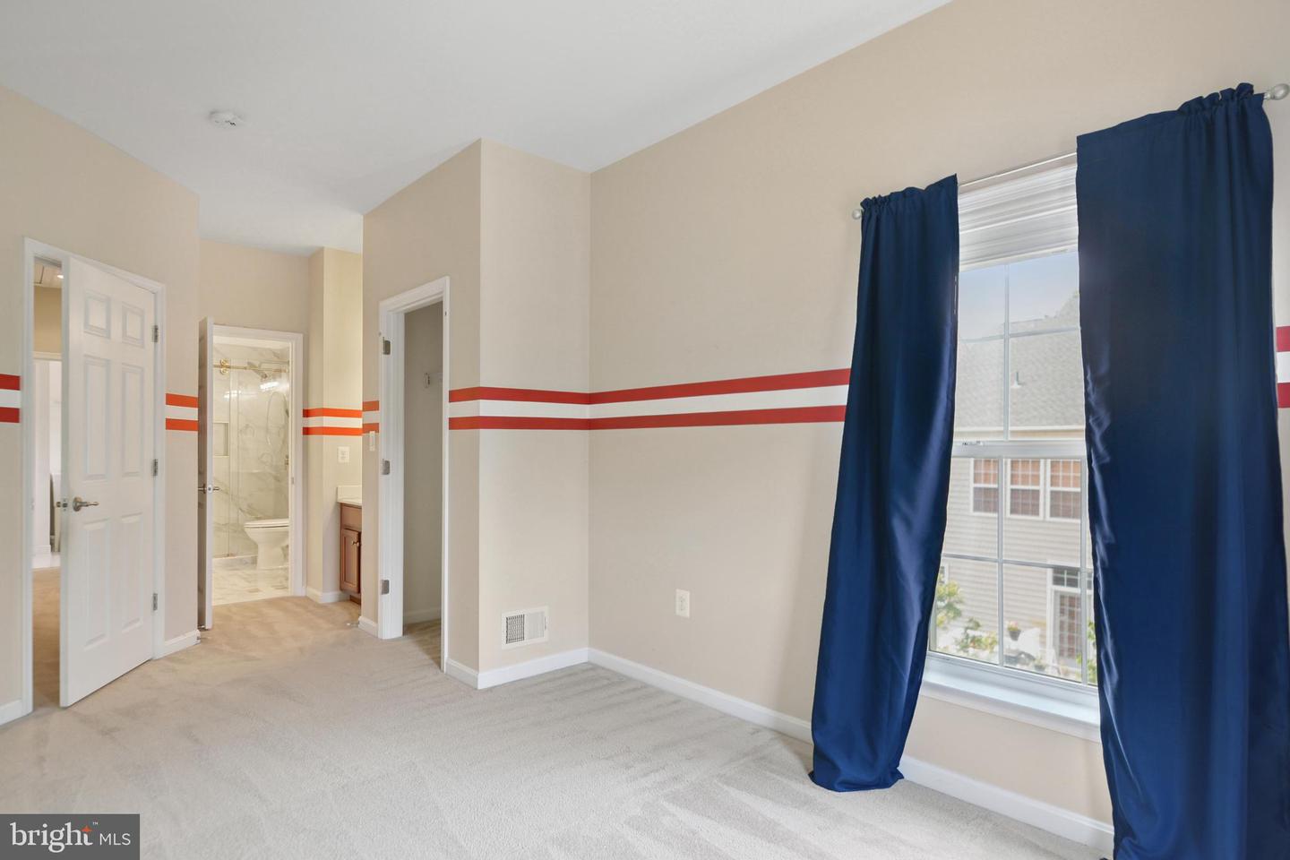 2458 CYPRESS GREEN LN, OAK HILL, Virginia 20171, 5 Bedrooms Bedrooms, ,4 BathroomsBathrooms,Residential,For sale,2458 CYPRESS GREEN LN,VAFX2253230 MLS # VAFX2253230