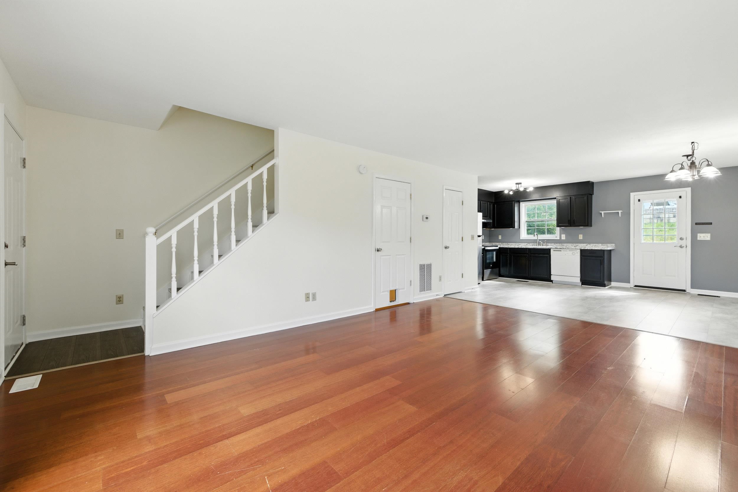 2211 RESERVOIR ST, HARRISONBURG, Virginia 22801, 2 Bedrooms Bedrooms, ,2 BathroomsBathrooms,Residential,2211 RESERVOIR ST,668423 MLS # 668423