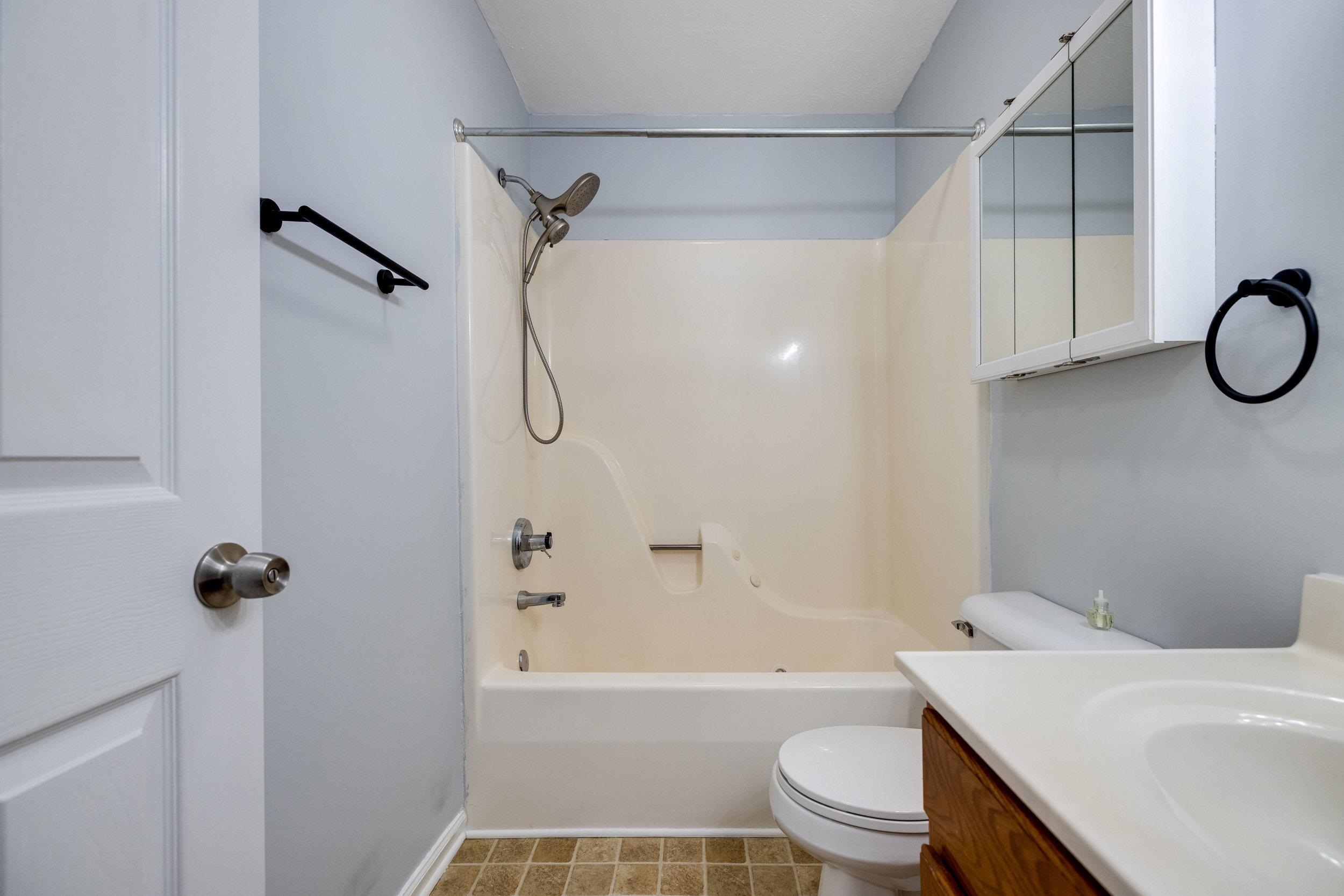 2211 RESERVOIR ST, HARRISONBURG, Virginia 22801, 2 Bedrooms Bedrooms, ,2 BathroomsBathrooms,Residential,2211 RESERVOIR ST,668423 MLS # 668423