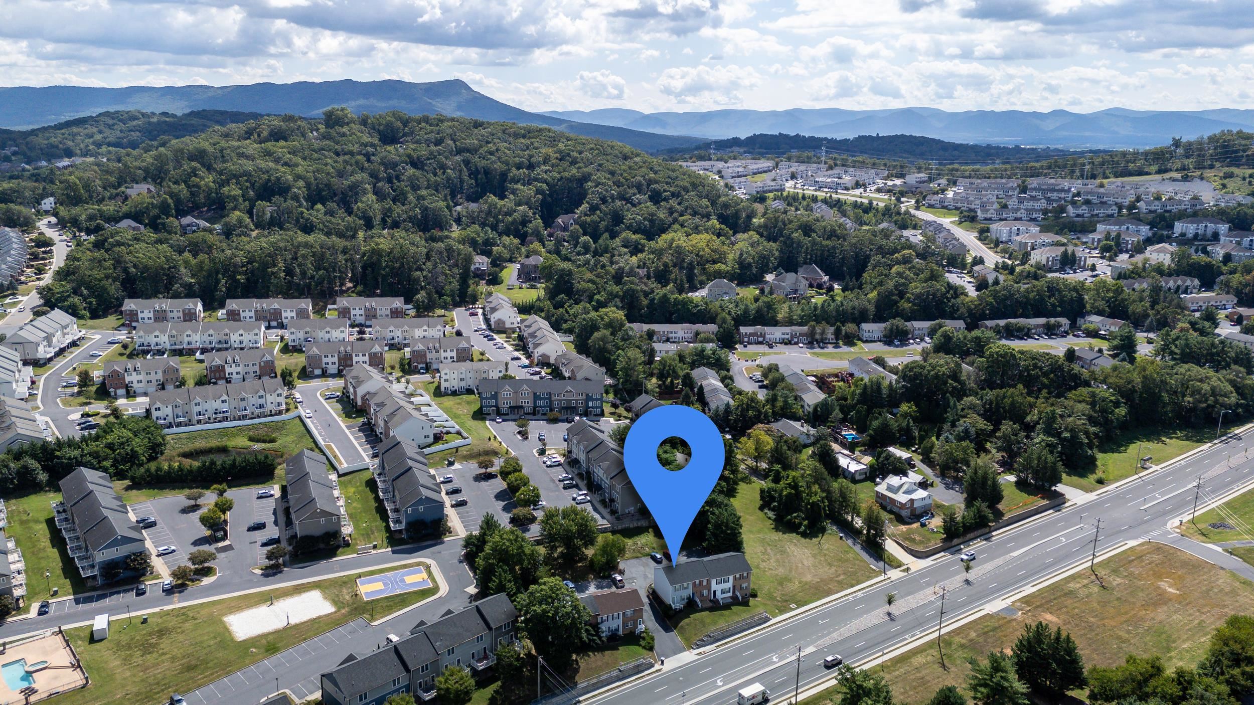 2211 RESERVOIR ST, HARRISONBURG, Virginia 22801, 2 Bedrooms Bedrooms, ,2 BathroomsBathrooms,Residential,2211 RESERVOIR ST,668423 MLS # 668423