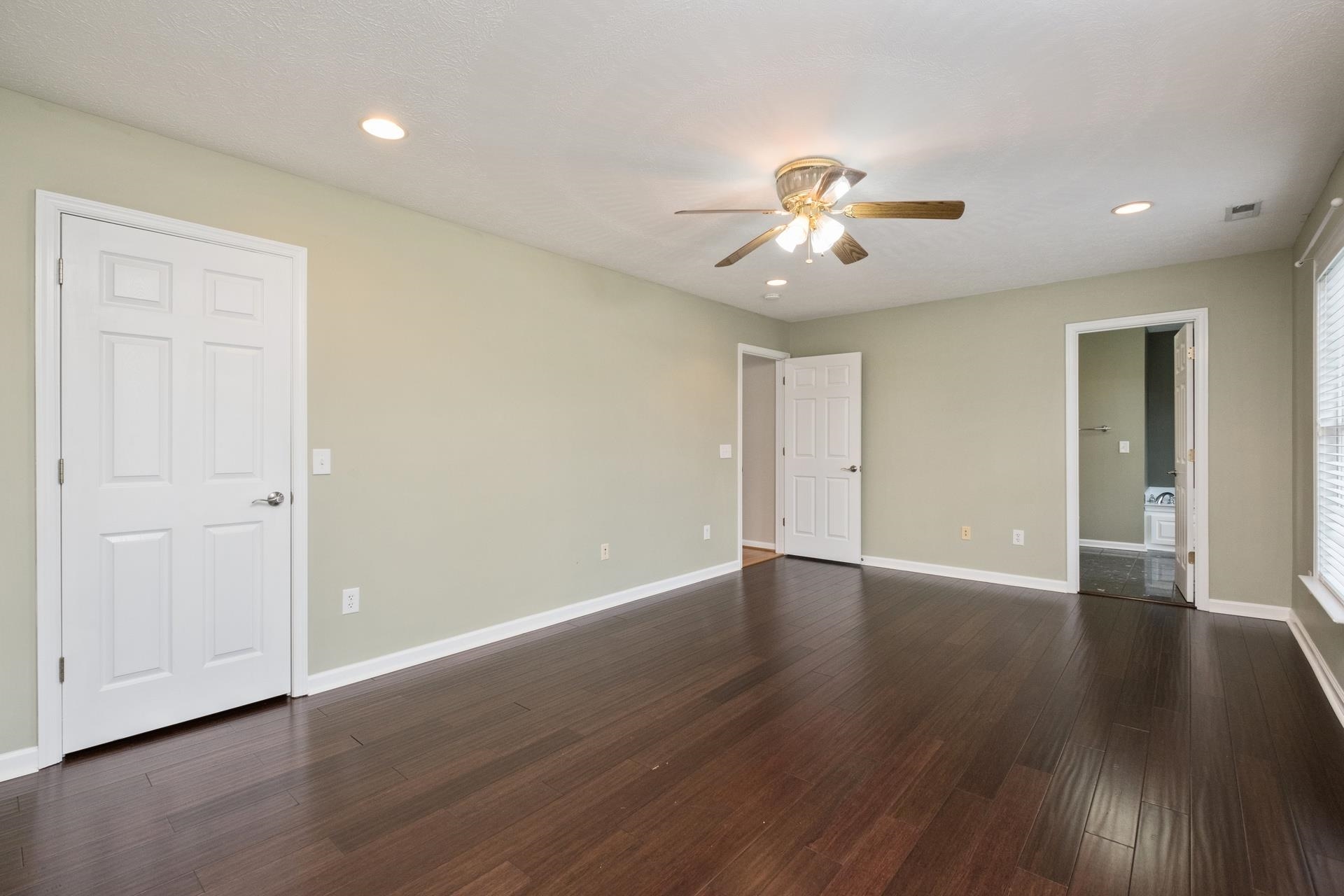 303 JACKSON AVE, ELKTON, Virginia 22827, 3 Bedrooms Bedrooms, ,2 BathroomsBathrooms,Residential,303 JACKSON AVE,668428 MLS # 668428