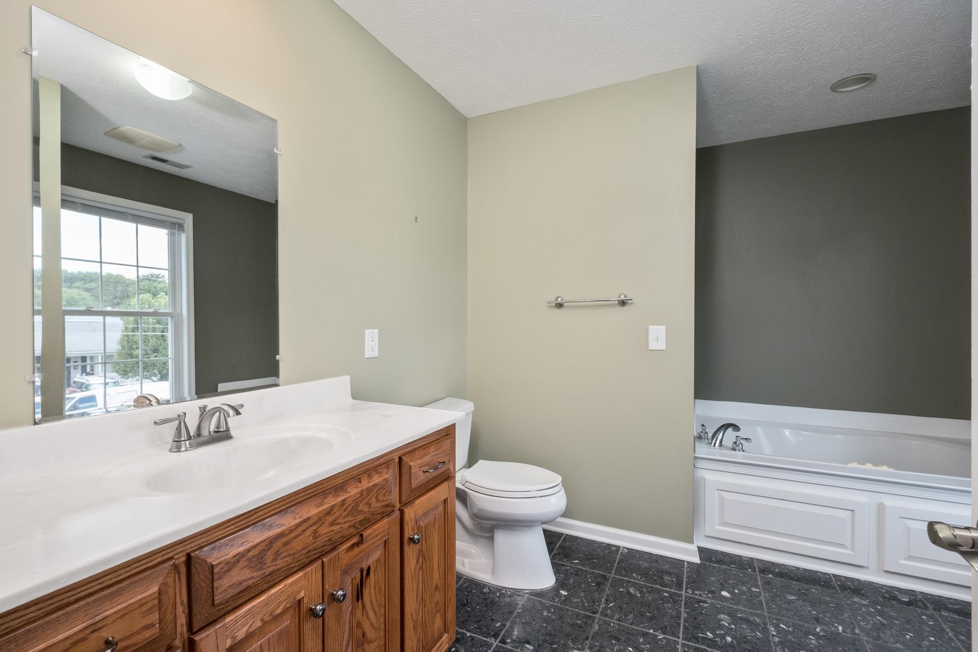 303 JACKSON AVE, ELKTON, Virginia 22827, 3 Bedrooms Bedrooms, ,2 BathroomsBathrooms,Residential,303 JACKSON AVE,668428 MLS # 668428