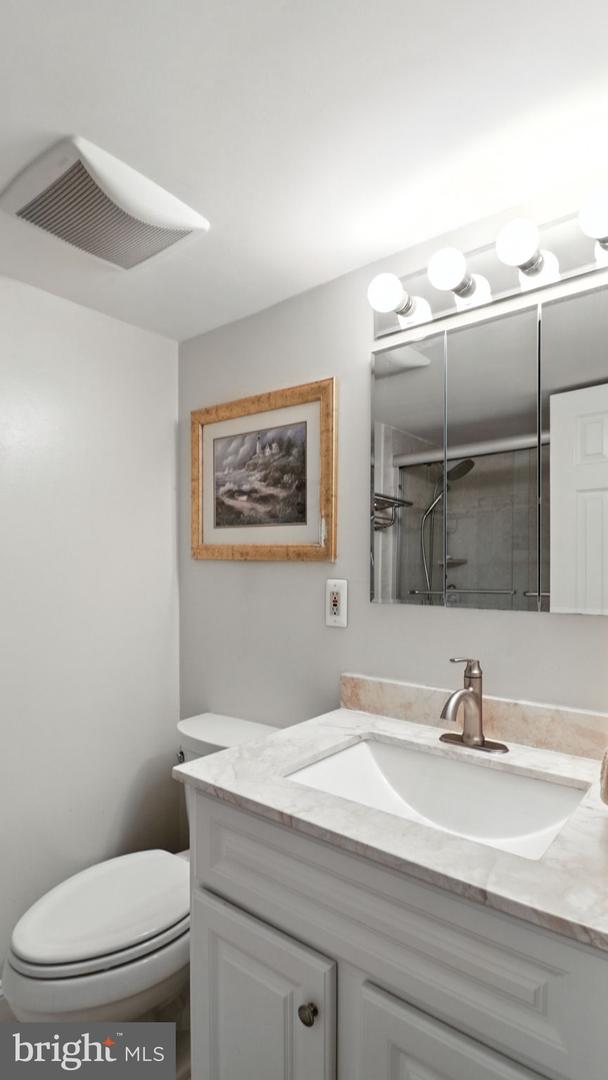 1902 STIRRUP LN, ALEXANDRIA, Virginia 22308, 6 Bedrooms Bedrooms, ,4 BathroomsBathrooms,Residential,For sale,1902 STIRRUP LN,VAFX2255208 MLS # VAFX2255208