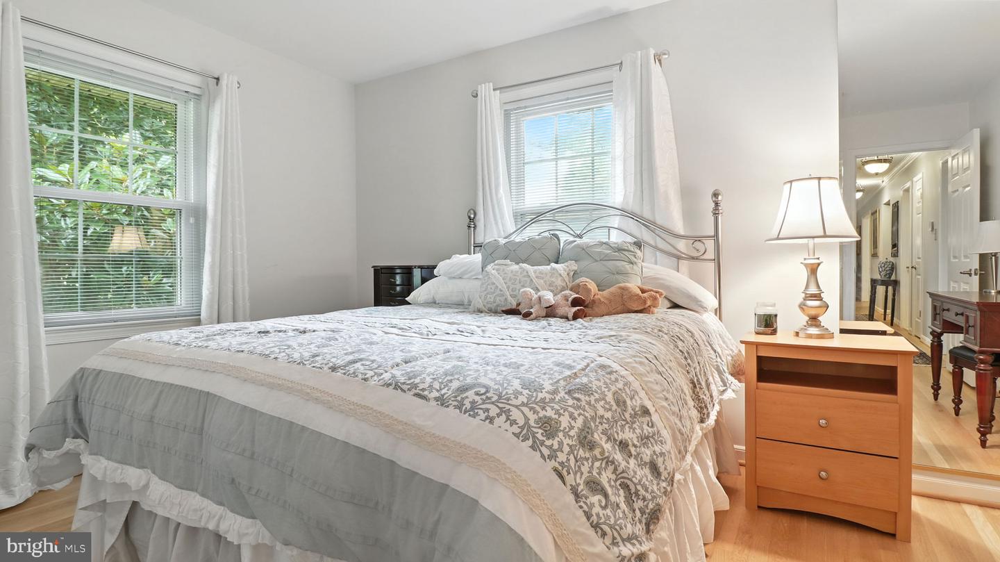 1902 STIRRUP LN, ALEXANDRIA, Virginia 22308, 6 Bedrooms Bedrooms, ,4 BathroomsBathrooms,Residential,For sale,1902 STIRRUP LN,VAFX2255208 MLS # VAFX2255208
