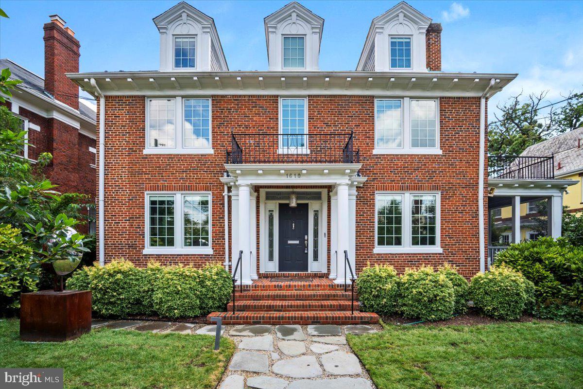 1610 CRITTENDEN ST NW, WASHINGTON, District Of Columbia 20011, 5 Bedrooms Bedrooms, ,4 BathroomsBathrooms,Residential,For sale,1610 CRITTENDEN ST NW,DCDC2211256 MLS # DCDC2211256