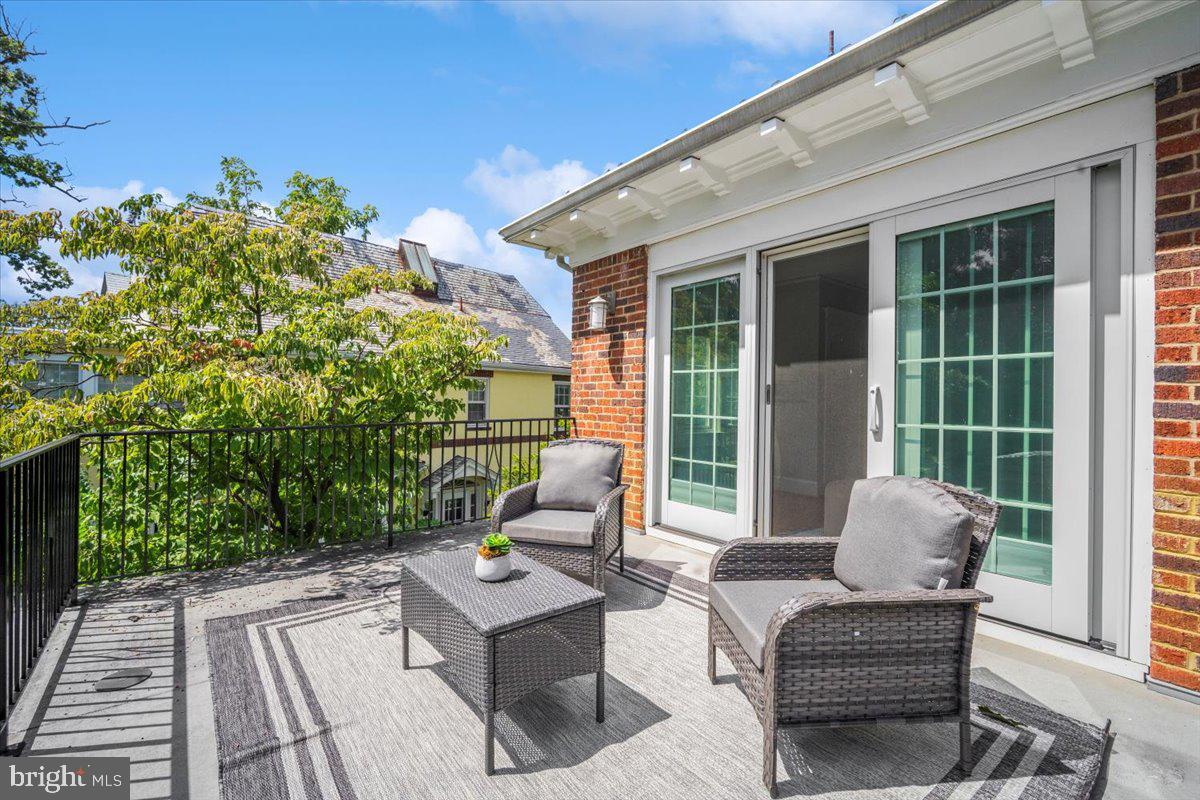 1610 CRITTENDEN ST NW, WASHINGTON, District Of Columbia 20011, 5 Bedrooms Bedrooms, ,4 BathroomsBathrooms,Residential,For sale,1610 CRITTENDEN ST NW,DCDC2211256 MLS # DCDC2211256