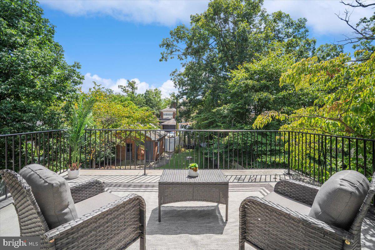 1610 CRITTENDEN ST NW, WASHINGTON, District Of Columbia 20011, 5 Bedrooms Bedrooms, ,4 BathroomsBathrooms,Residential,For sale,1610 CRITTENDEN ST NW,DCDC2211256 MLS # DCDC2211256