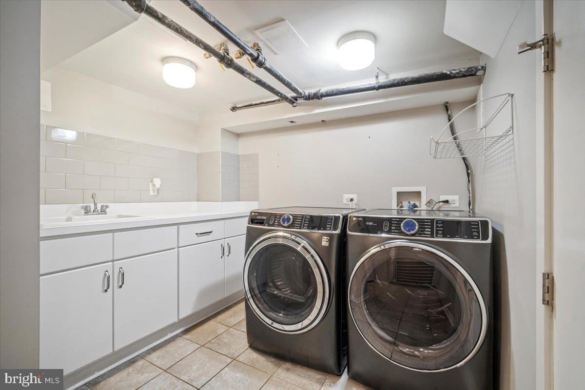 1610 CRITTENDEN ST NW, WASHINGTON, District Of Columbia 20011, 5 Bedrooms Bedrooms, ,4 BathroomsBathrooms,Residential,For sale,1610 CRITTENDEN ST NW,DCDC2211256 MLS # DCDC2211256