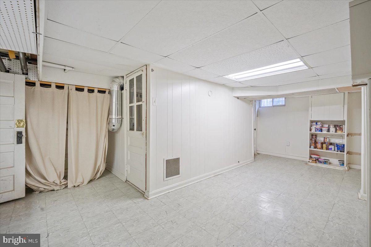 1610 CRITTENDEN ST NW, WASHINGTON, District Of Columbia 20011, 5 Bedrooms Bedrooms, ,4 BathroomsBathrooms,Residential,For sale,1610 CRITTENDEN ST NW,DCDC2211256 MLS # DCDC2211256