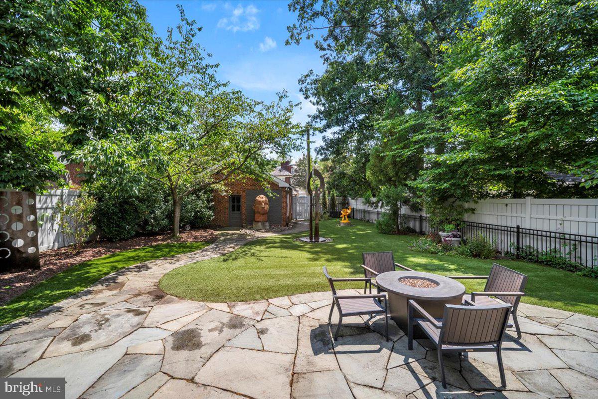 1610 CRITTENDEN ST NW, WASHINGTON, District Of Columbia 20011, 5 Bedrooms Bedrooms, ,4 BathroomsBathrooms,Residential,For sale,1610 CRITTENDEN ST NW,DCDC2211256 MLS # DCDC2211256