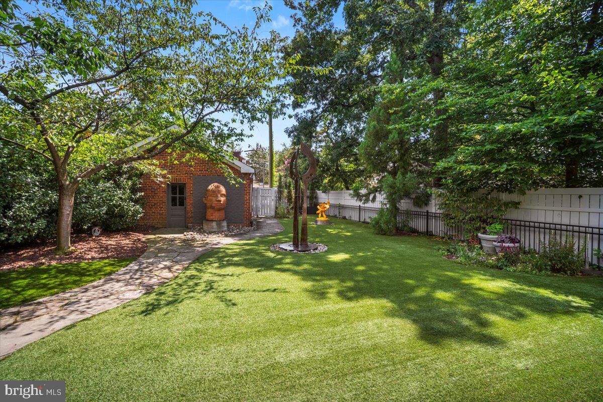 1610 CRITTENDEN ST NW, WASHINGTON, District Of Columbia 20011, 5 Bedrooms Bedrooms, ,4 BathroomsBathrooms,Residential,For sale,1610 CRITTENDEN ST NW,DCDC2211256 MLS # DCDC2211256