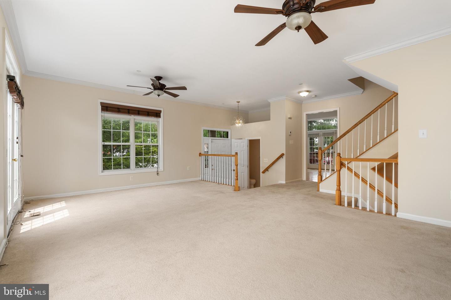 417 CLAYTON LN, ALEXANDRIA, Virginia 22304, 3 Bedrooms Bedrooms, ,3 BathroomsBathrooms,Residential,For sale,417 CLAYTON LN,VAAX2047908 MLS # VAAX2047908