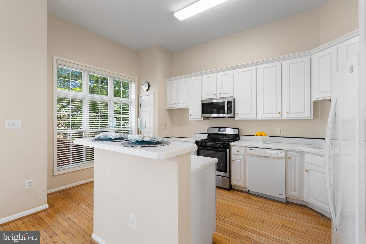 417 CLAYTON LN, ALEXANDRIA, Virginia 22304, 3 Bedrooms Bedrooms, ,3 BathroomsBathrooms,Residential,For sale,417 CLAYTON LN,VAAX2047908 MLS # VAAX2047908