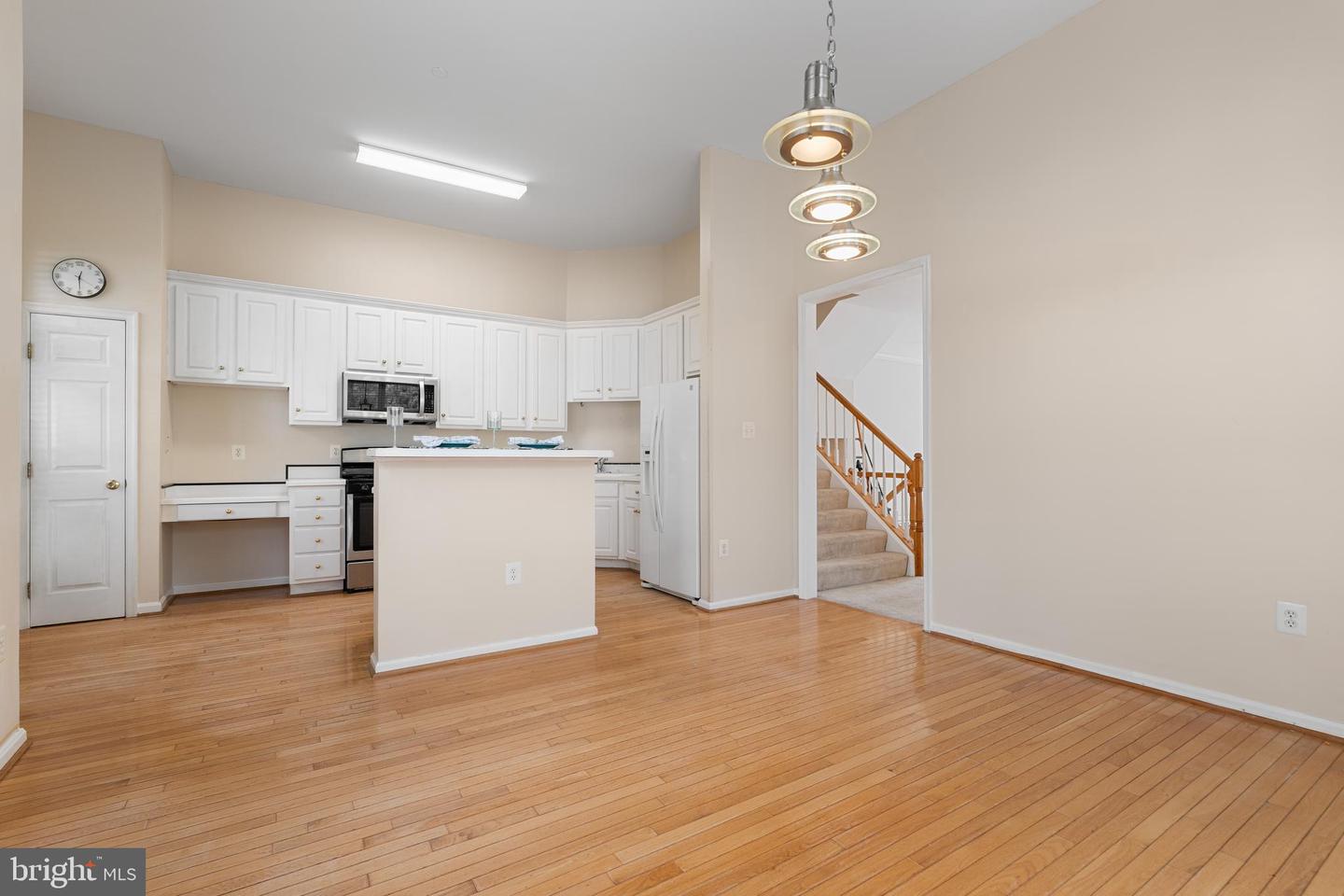 417 CLAYTON LN, ALEXANDRIA, Virginia 22304, 3 Bedrooms Bedrooms, ,3 BathroomsBathrooms,Residential,For sale,417 CLAYTON LN,VAAX2047908 MLS # VAAX2047908