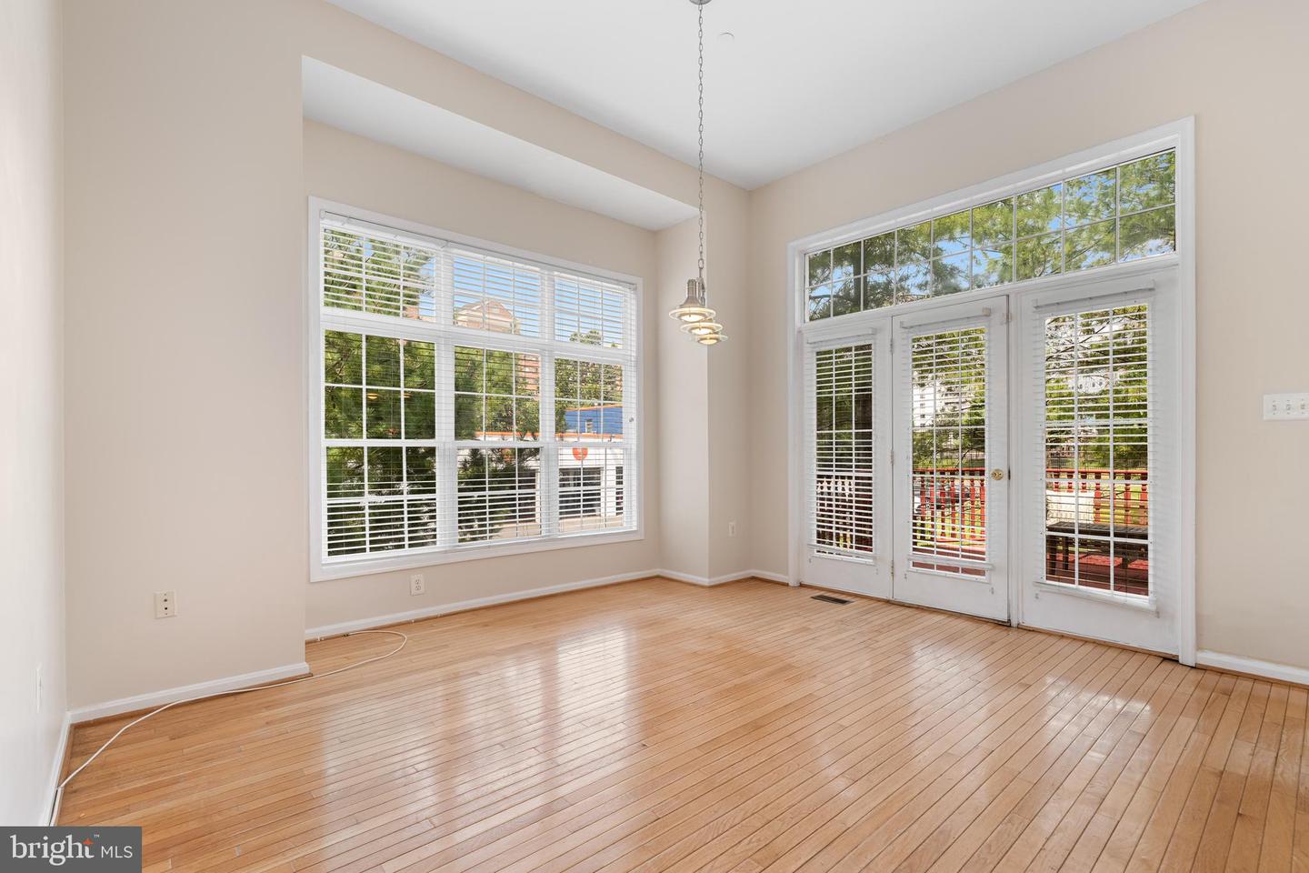 417 CLAYTON LN, ALEXANDRIA, Virginia 22304, 3 Bedrooms Bedrooms, ,3 BathroomsBathrooms,Residential,For sale,417 CLAYTON LN,VAAX2047908 MLS # VAAX2047908