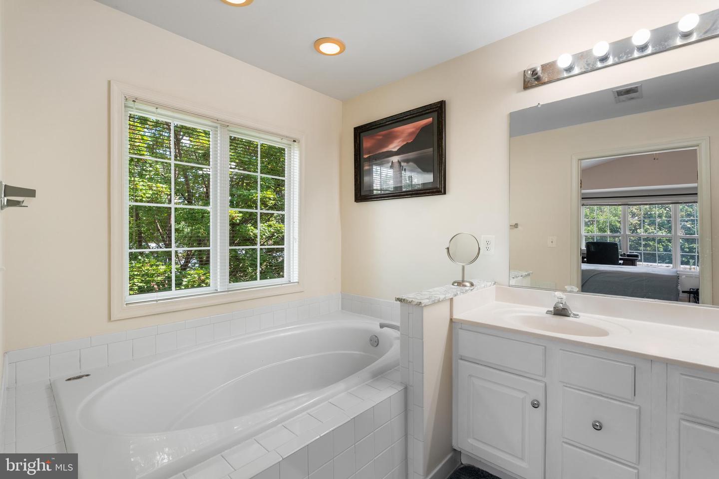 417 CLAYTON LN, ALEXANDRIA, Virginia 22304, 3 Bedrooms Bedrooms, ,3 BathroomsBathrooms,Residential,For sale,417 CLAYTON LN,VAAX2047908 MLS # VAAX2047908