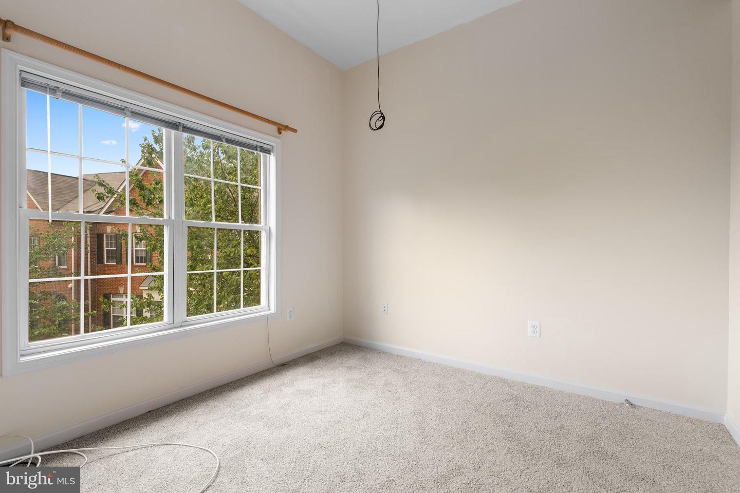 417 CLAYTON LN, ALEXANDRIA, Virginia 22304, 3 Bedrooms Bedrooms, ,3 BathroomsBathrooms,Residential,For sale,417 CLAYTON LN,VAAX2047908 MLS # VAAX2047908