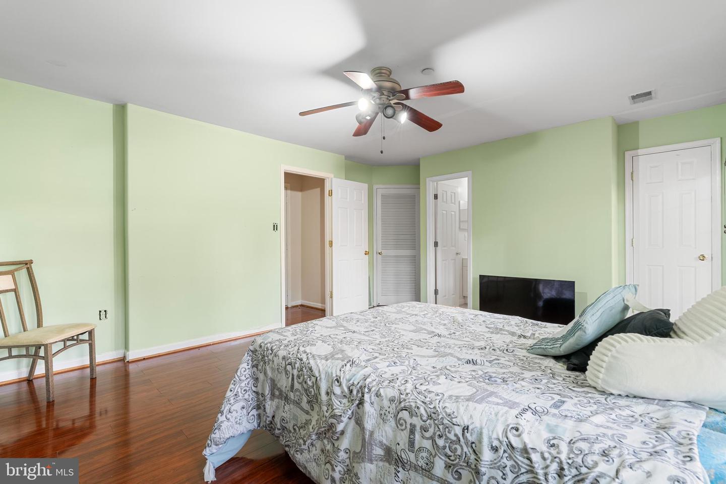 417 CLAYTON LN, ALEXANDRIA, Virginia 22304, 3 Bedrooms Bedrooms, ,3 BathroomsBathrooms,Residential,For sale,417 CLAYTON LN,VAAX2047908 MLS # VAAX2047908