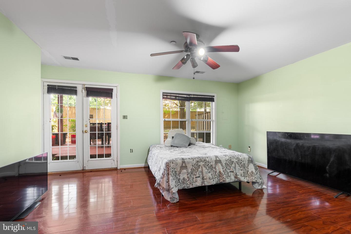 417 CLAYTON LN, ALEXANDRIA, Virginia 22304, 3 Bedrooms Bedrooms, ,3 BathroomsBathrooms,Residential,For sale,417 CLAYTON LN,VAAX2047908 MLS # VAAX2047908
