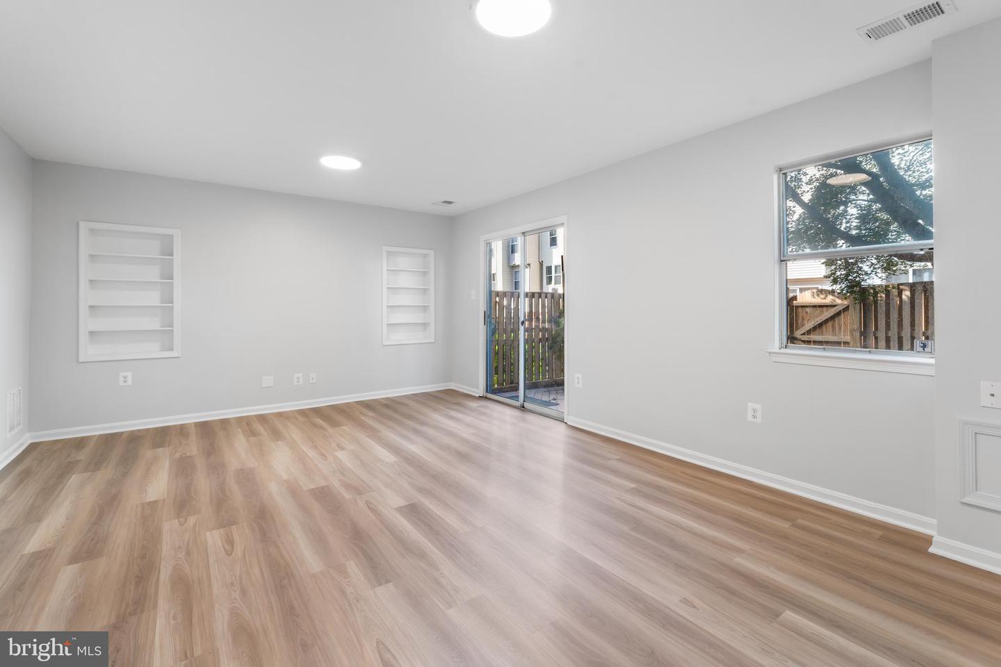9626 PIERRPONT ST, BURKE, Virginia 22015, 3 Bedrooms Bedrooms, ,2 BathroomsBathrooms,Residential,For sale,9626 PIERRPONT ST,VAFX2260728 MLS # VAFX2260728