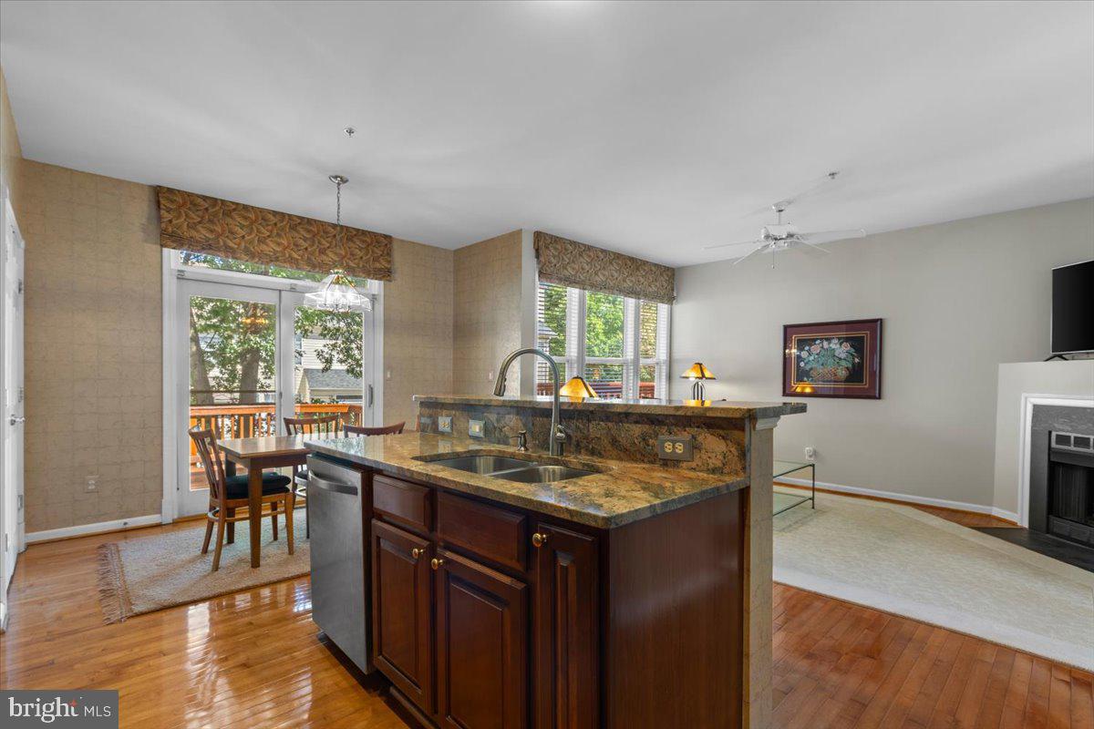 46134 BRISBANE SQ, STERLING, Virginia 20165, 3 Bedrooms Bedrooms, ,3 BathroomsBathrooms,Residential,For sale,46134 BRISBANE SQ,VALO2104974 MLS # VALO2104974