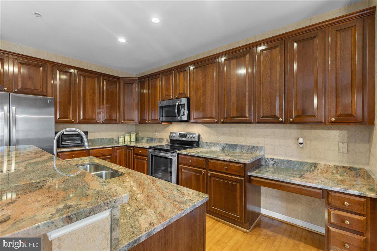 46134 BRISBANE SQ, STERLING, Virginia 20165, 3 Bedrooms Bedrooms, ,3 BathroomsBathrooms,Residential,For sale,46134 BRISBANE SQ,VALO2104974 MLS # VALO2104974
