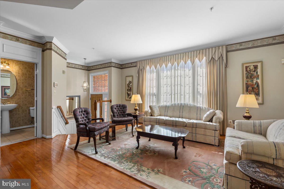 46134 BRISBANE SQ, STERLING, Virginia 20165, 3 Bedrooms Bedrooms, ,3 BathroomsBathrooms,Residential,For sale,46134 BRISBANE SQ,VALO2104974 MLS # VALO2104974